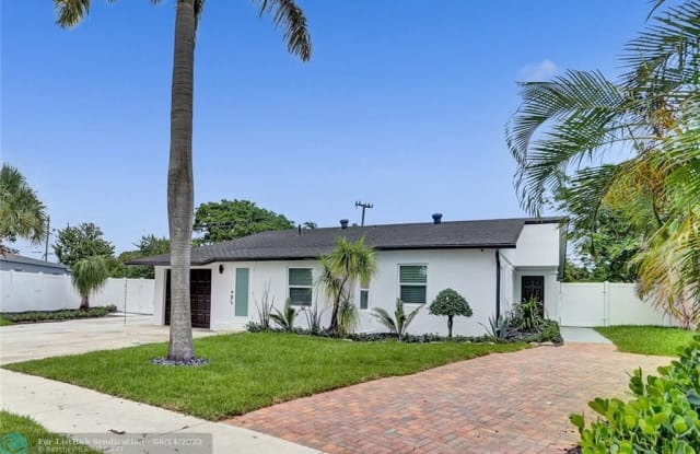 5480 NW 1st Ave #Side - 5480 Northwest 1st Avenue, Oakland Park, FL 33309