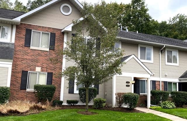 31416 Orchard Creek - 31416 Orchard Creek, Farmington Hills, MI 48334