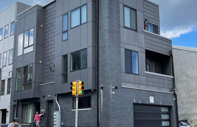 833 N 15TH Street unit: C