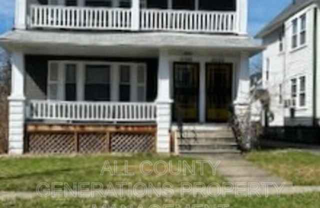 4086 E 138th St Up Unit