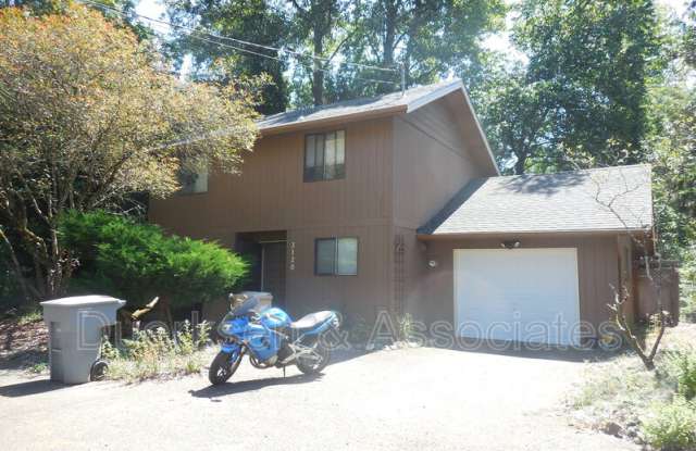 3120 NW Walnut