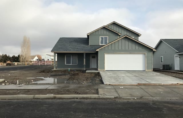 1411 Madison - 1411 S Madison St, Moses Lake, WA 98837