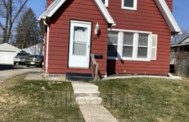 89 Mohawk Rd.