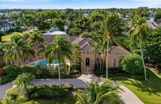 ***SEASONAL OR ANNUAL RENTAL***AQUALANE SHORES***STUNNING LUXURY RENTAL***