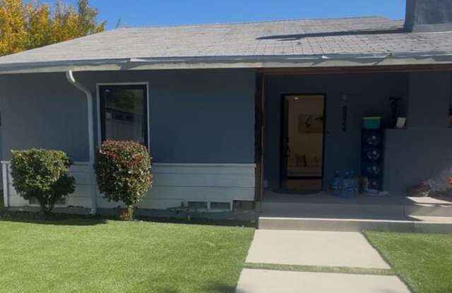 Photo of 6824 Chimineas Ave