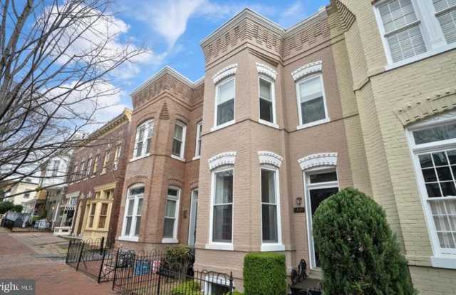 Photo of 1319 35TH Street NW