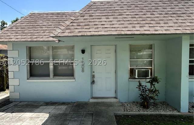 1508 NW 8th Ave