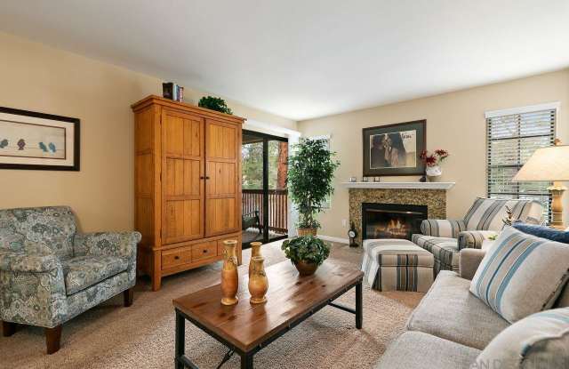 12095 Alta Carmel Ct #6