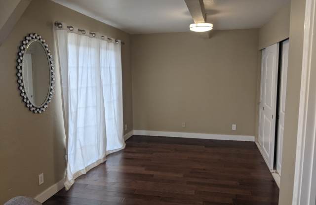 2808 Hillside Avenue