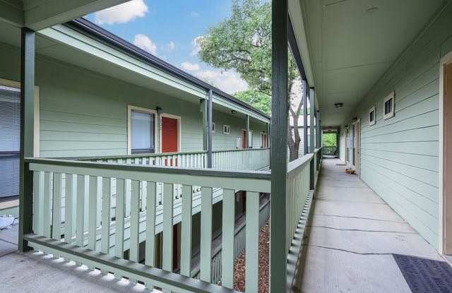 3206 King St Apt 203