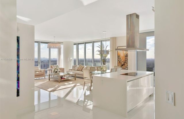 300 Sunny Isles Blvd photos photos