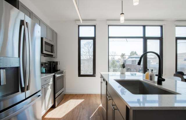 Rail at Red Bank Station