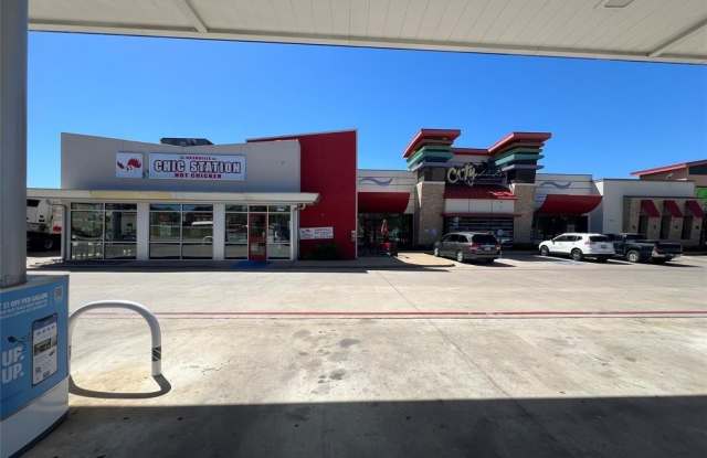 7205 S Broadway Avenue