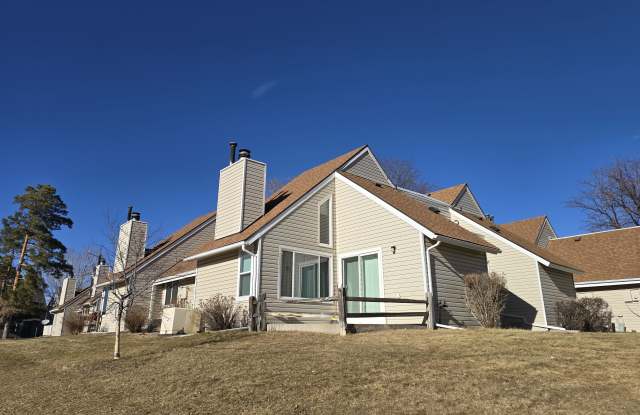 2415 South Xanadu Way