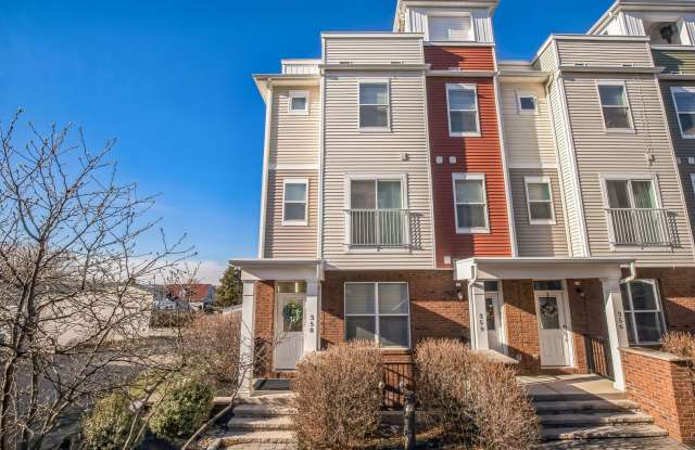 Photo of Gorgeous Conshohocken 3 Bedroom, 2.5 Bath END Unit Townhome With Amazing Views!