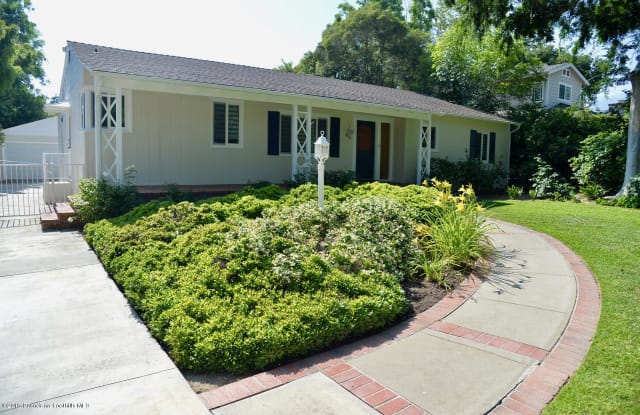 4441 Oakwood Avenue - 4441 Oakwood Avenue, La Cañada Flintridge, CA 91011