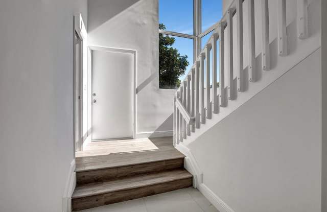 1108 South 20th Avenue