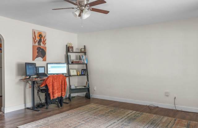 504 E Florida Avenue