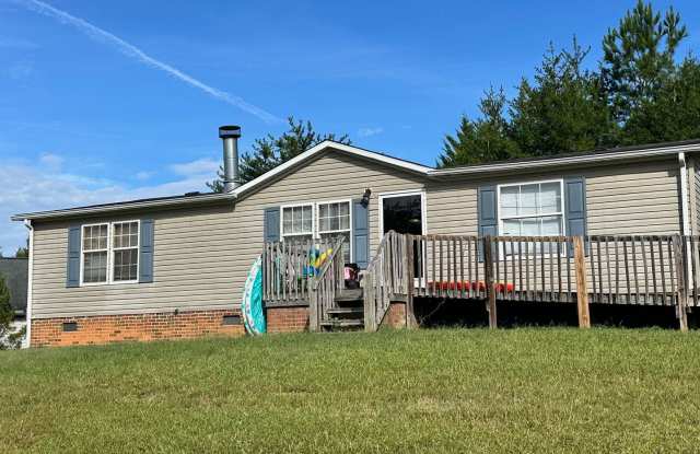 Photo of Marietta Mobile Home Call us for our Move in Special at 864-327-9068
