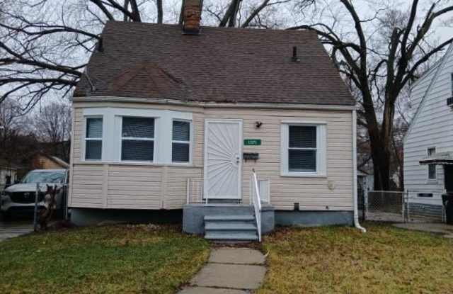 12075 Rossiter Street