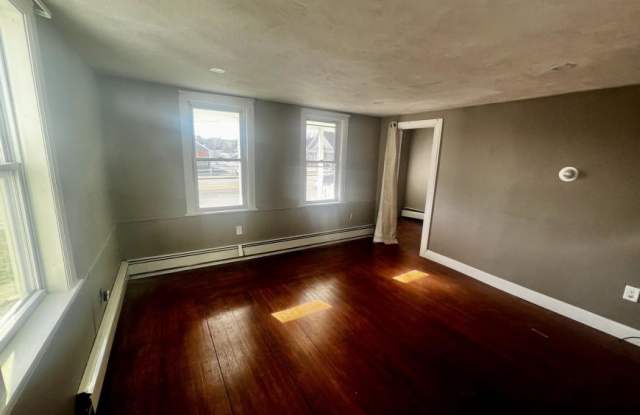 1509 Turnpike St.