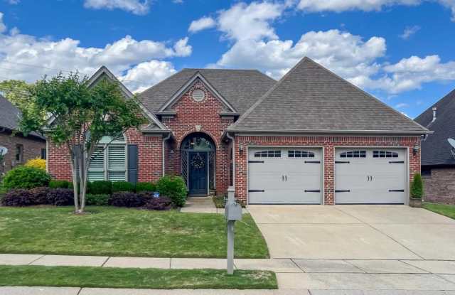 5246 Creekside Loop