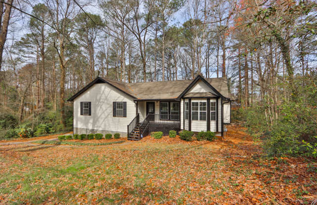 695 Pebblebrook Road Southeast - 695 Pebblebrook Road Southeast, Mableton, GA 30126