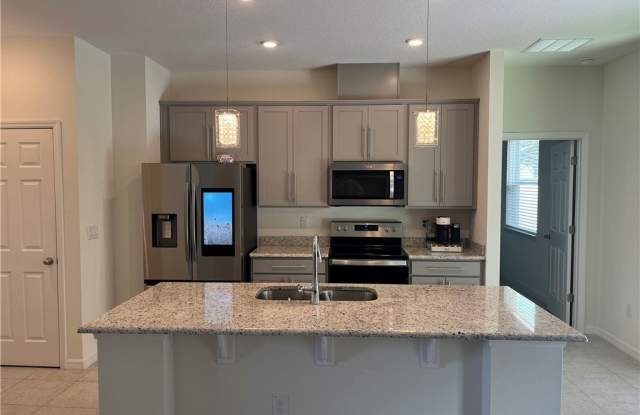 5640 SW 117TH LANE Road