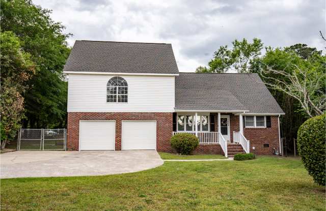 Photo of 1600 South Beltline Boulevard