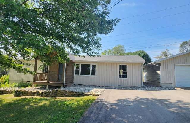 Right in the heart of Crossville *Complete remodel* Available for 1 year lease 3 bedroom, 2 bath + bonus room