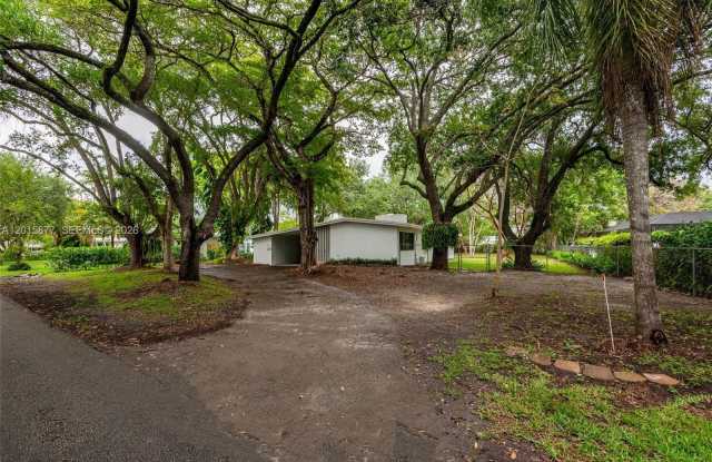 12725 SW 80th Ave