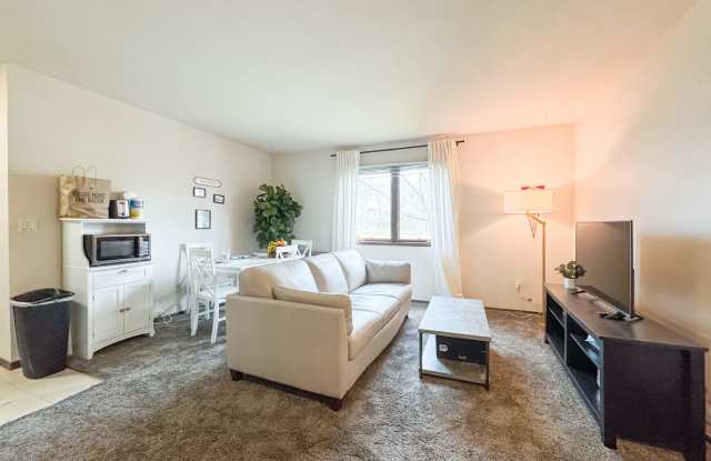 2601 University Avenue