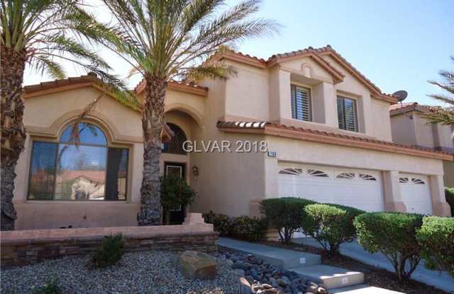 Heart of Summerlin 5 Bedroom with a Sparkling Pool