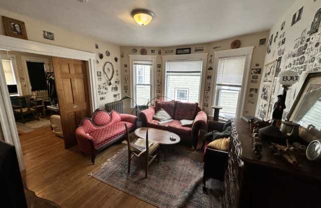 142 West Adams