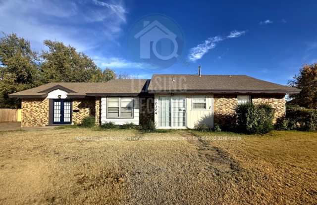 Photo of 10304 North May Avenue