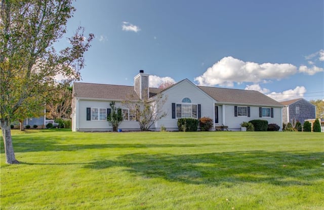 127 Soares Drive - 127 Soares Drive, Newport County, RI 02871