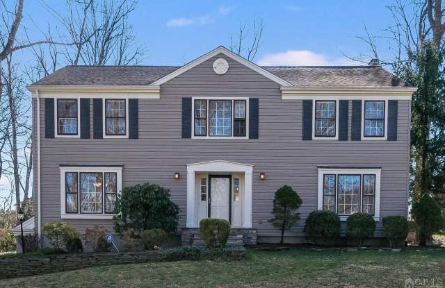 74 Hillside Road - 74 Hillside Road, Chester, NJ 07930