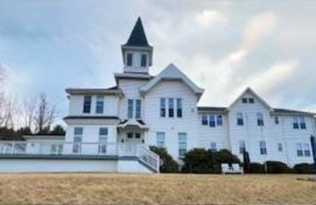 13 Morris Lane, Apt. L