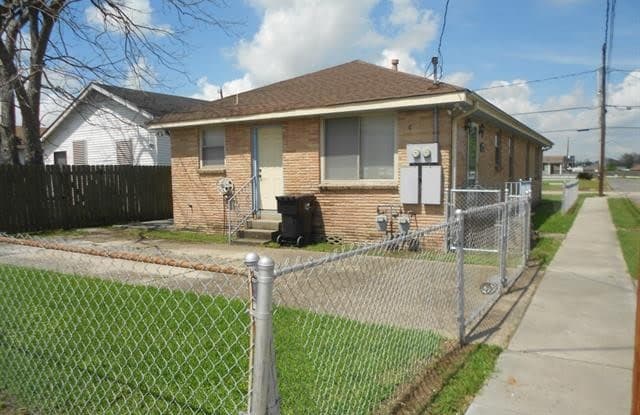 202 6TH Street - 202 6th Street, Chalmette, LA 70043