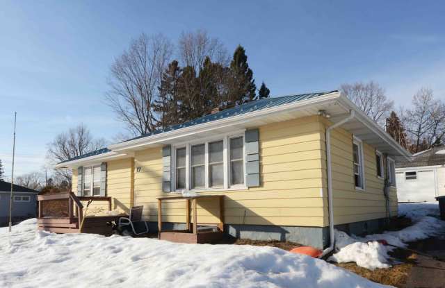 Photo of AVAILABLE JUNE - 5 Bed/2 Bath Home Close To Campus!