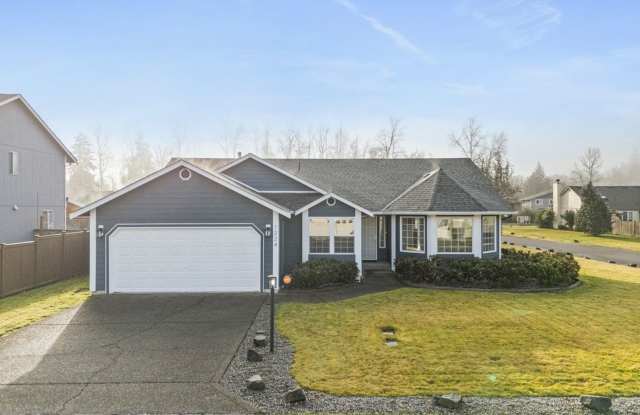 Beautiful 3-Bedroom, 2-Bath Home on a Corner Lot in Spanaway
