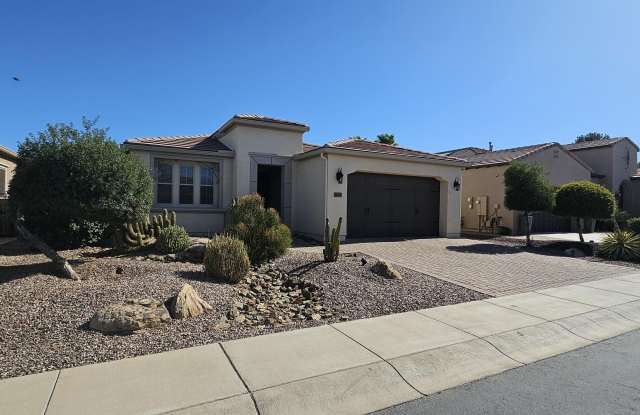 1674 E AZAFRAN Trail