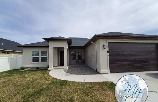 1381 Blue Grouse Way