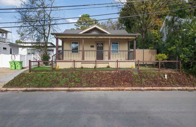Photo of Charming 2BR House in Raleigh