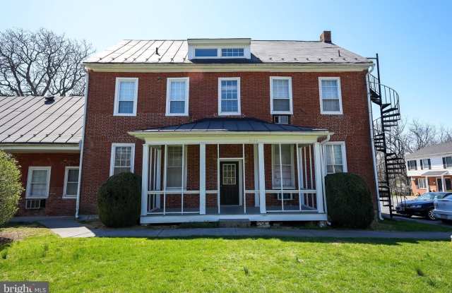 Photo of 3105 SHAWNEE Drive unit: 7