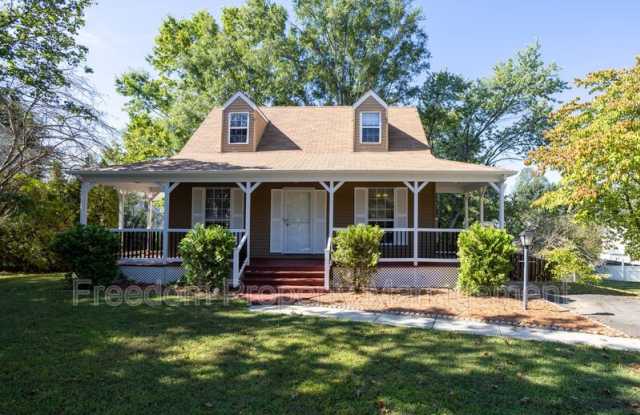 5685 Roundtree Dr