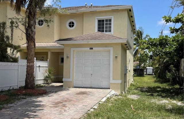 5607 Taylor St - 5607 Taylor Street, Hollywood, FL 33021