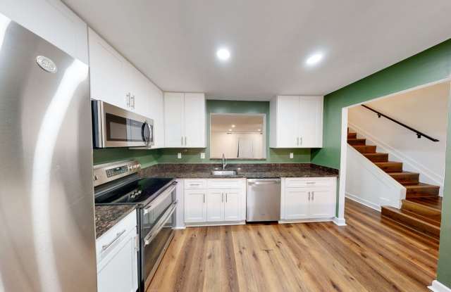 Beautifully Maintained 3bed/3.5bath SF in Germantown!