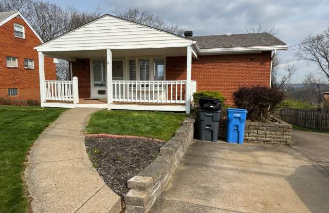 2 Bedroom Home in Scott Township! - Available Now - 165 Woodridge Drive, Allegheny County, PA 15106