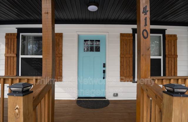 410 Saint Johns Avenue Southwest - 1